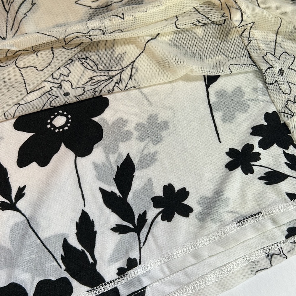 Valerie Separates floral blouse size XL - Picture 10 of 10